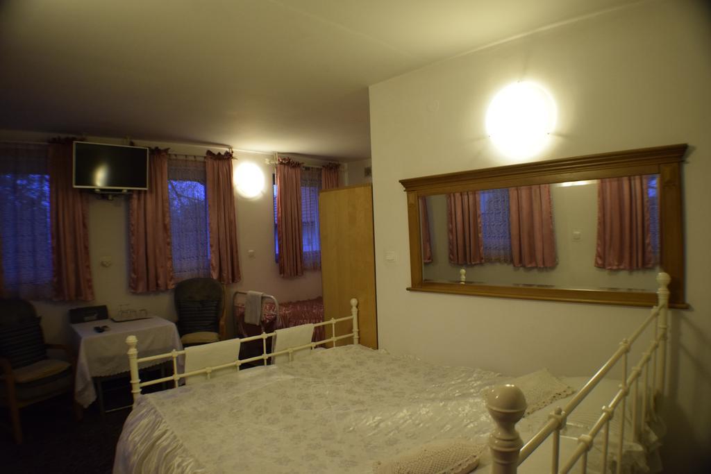 Piaseczno Willa Staropolska Room photo